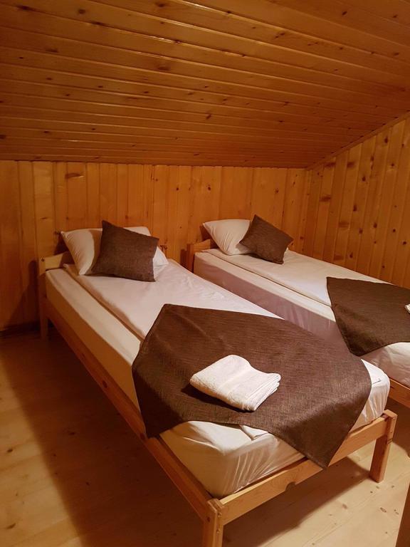 Cabana Sarmis Costesti 외부 사진