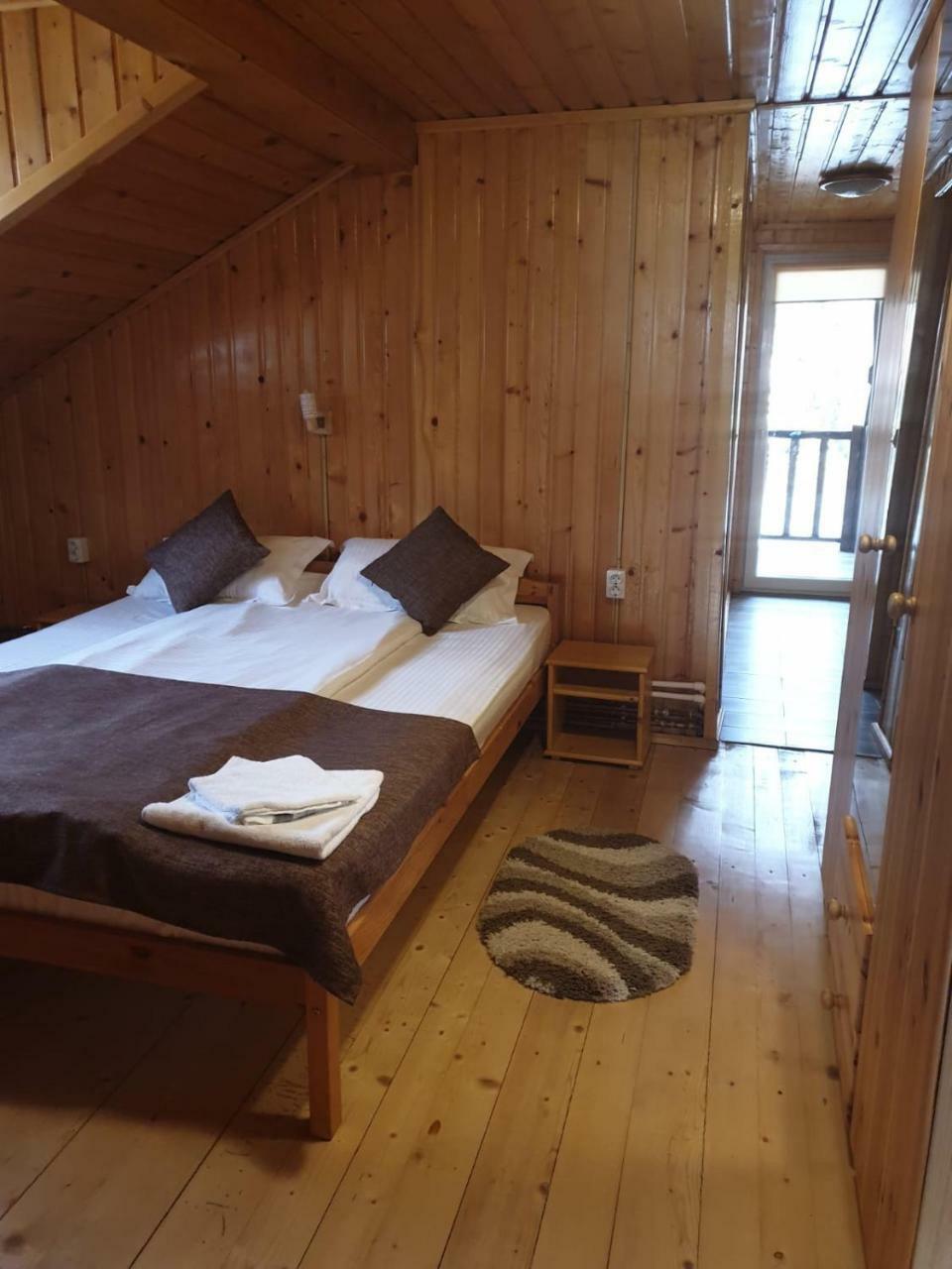 Cabana Sarmis Costesti 외부 사진