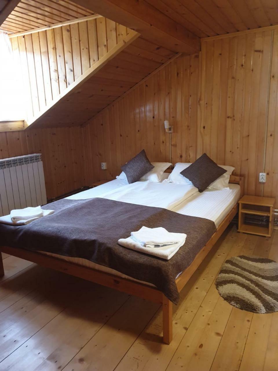 Cabana Sarmis Costesti 외부 사진