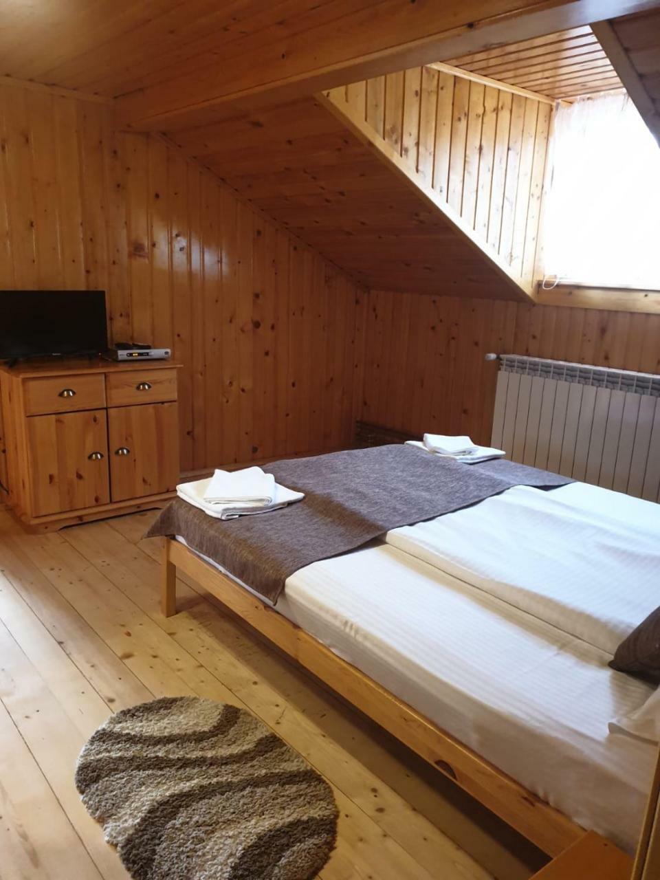 Cabana Sarmis Costesti 외부 사진